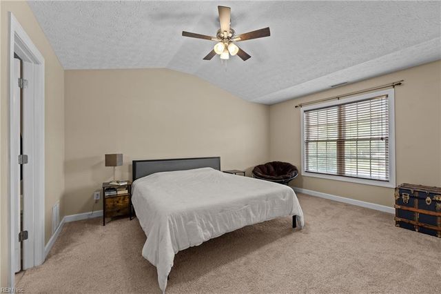 26 Grouper LOOP, Hampton, VA 23666