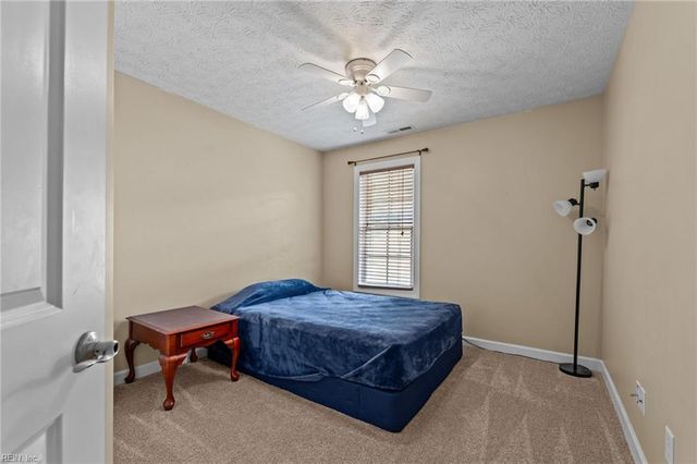 26 Grouper LOOP, Hampton, VA 23666