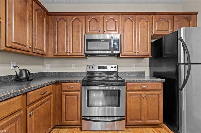 26 Grouper LOOP, Hampton, VA 23666