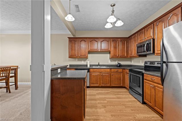 26 Grouper LOOP, Hampton, VA 23666