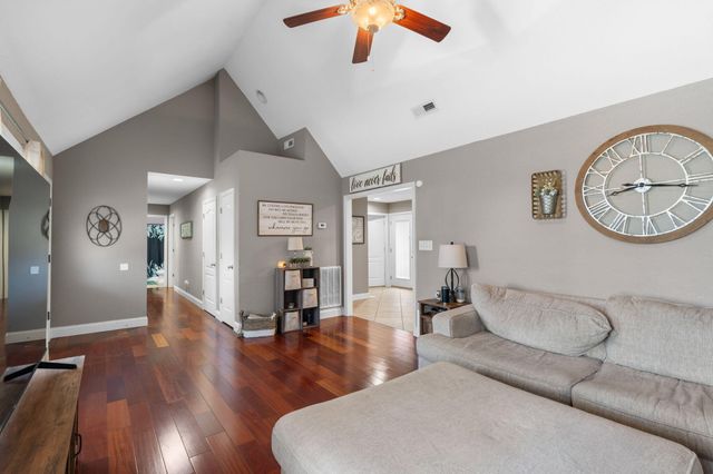 175 NW Stonewood Drive NW 37, Cleveland, TN 37311