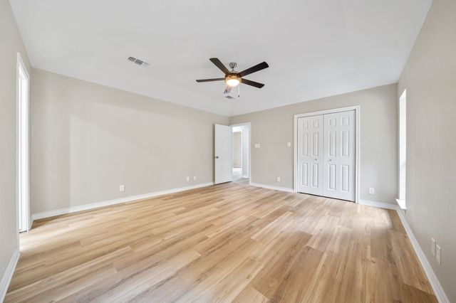 306 Westpark Drive N, Mckinney, TX 75071