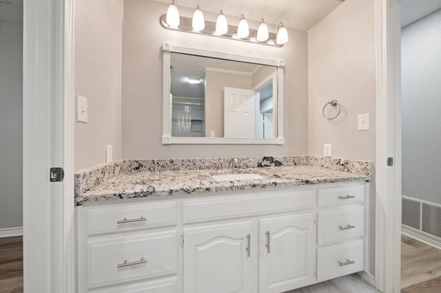 306 Westpark Drive N, Mckinney, TX 75071