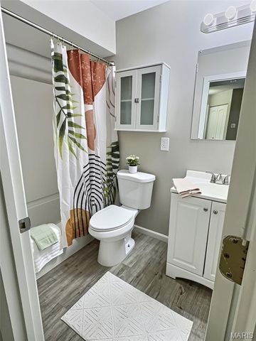 628 Sugar Trail Court 1, St Peters, MO 63376