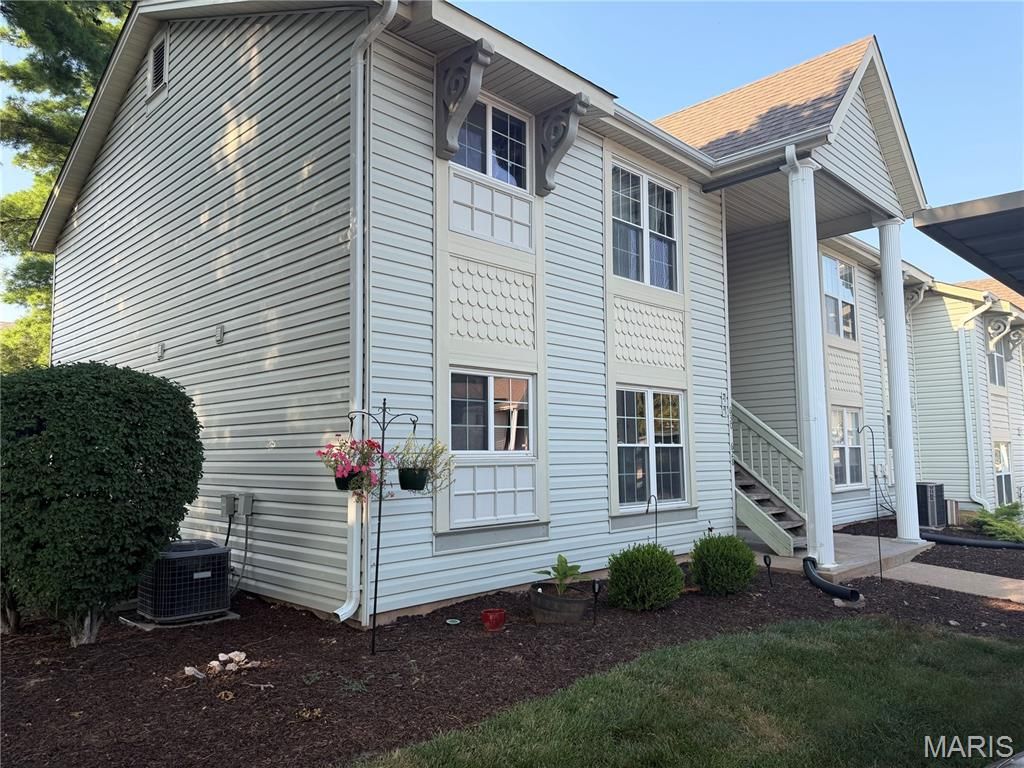 628 Sugar Trail Court 1, St Peters, MO 63376