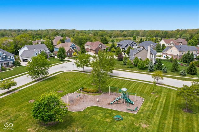 16337 Stonewolf Boulevard, Noblesville, IN 46060