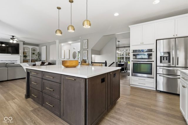 16337 Stonewolf Boulevard, Noblesville, IN 46060