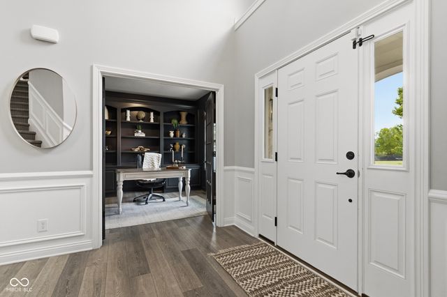 16337 Stonewolf Boulevard, Noblesville, IN 46060