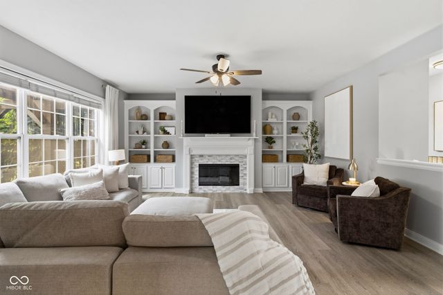 16337 Stonewolf Boulevard, Noblesville, IN 46060