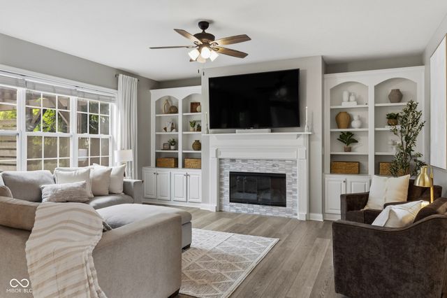 16337 Stonewolf Boulevard, Noblesville, IN 46060