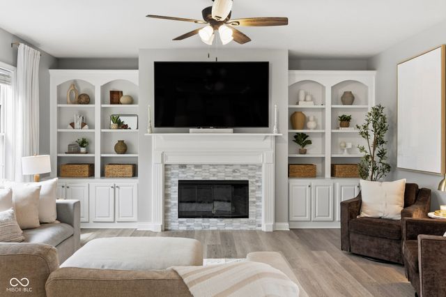 16337 Stonewolf Boulevard, Noblesville, IN 46060