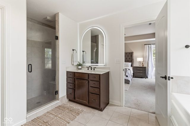 16337 Stonewolf Boulevard, Noblesville, IN 46060
