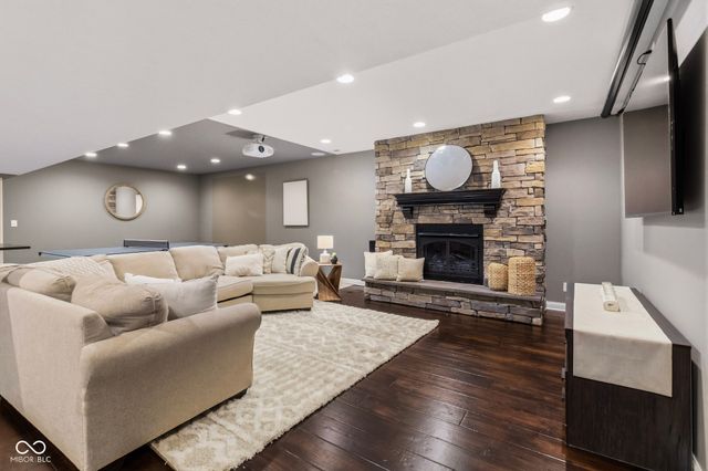16337 Stonewolf Boulevard, Noblesville, IN 46060