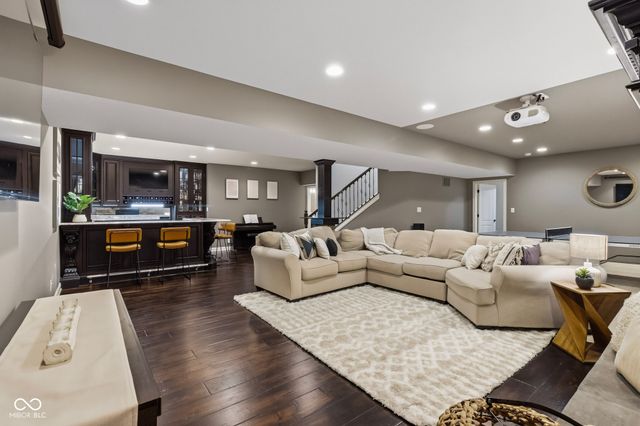 16337 Stonewolf Boulevard, Noblesville, IN 46060