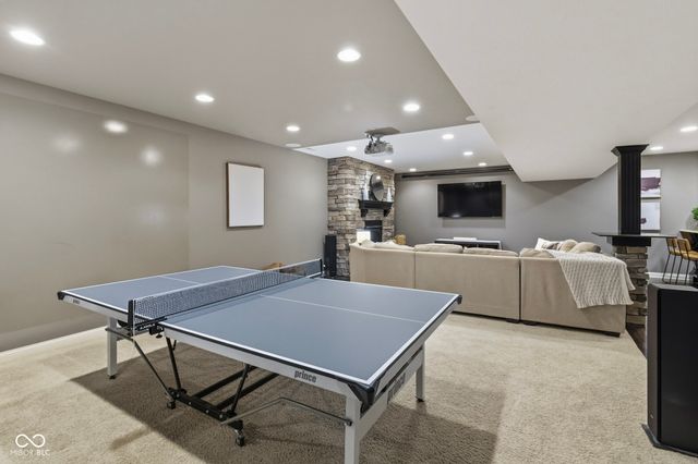 16337 Stonewolf Boulevard, Noblesville, IN 46060