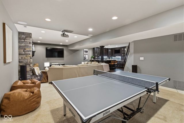 16337 Stonewolf Boulevard, Noblesville, IN 46060