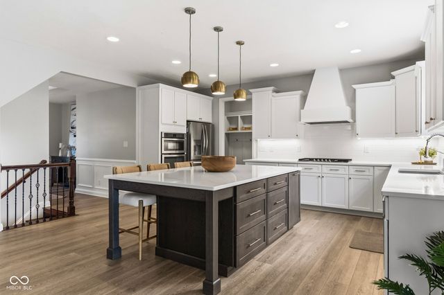 16337 Stonewolf Boulevard, Noblesville, IN 46060