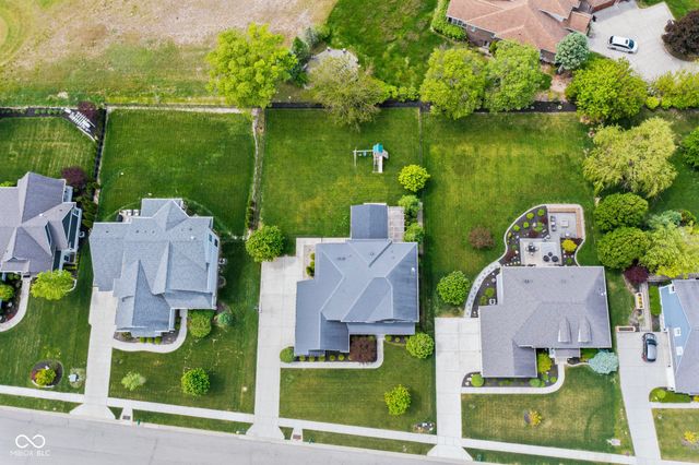 16337 Stonewolf Boulevard, Noblesville, IN 46060