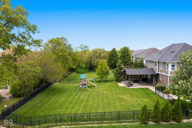 16337 Stonewolf Boulevard, Noblesville, IN 46060