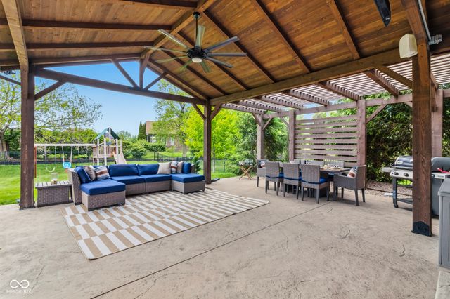 16337 Stonewolf Boulevard, Noblesville, IN 46060