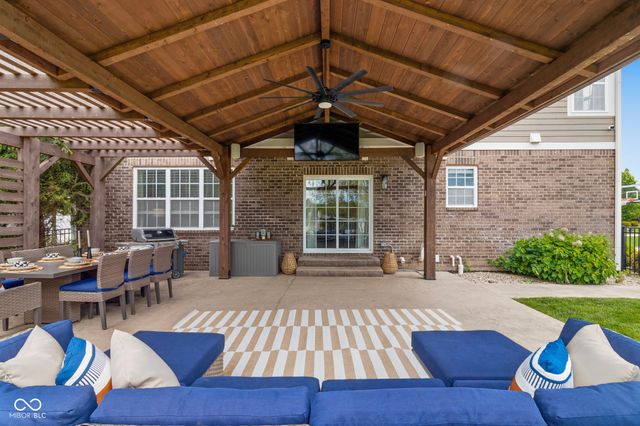 16337 Stonewolf Boulevard, Noblesville, IN 46060
