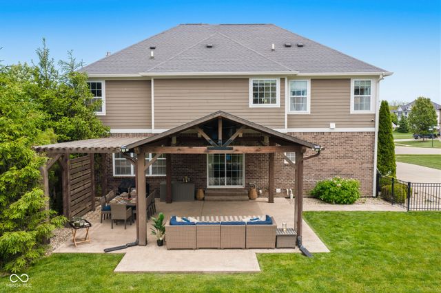16337 Stonewolf Boulevard, Noblesville, IN 46060