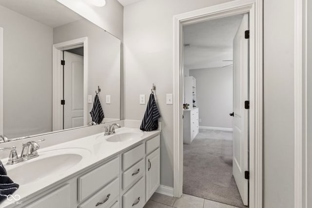 16337 Stonewolf Boulevard, Noblesville, IN 46060