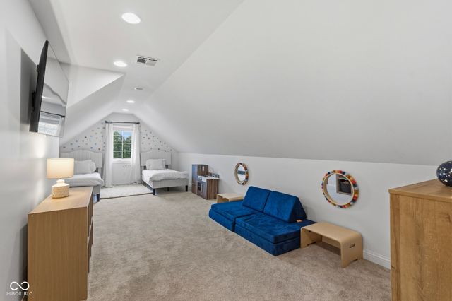 16337 Stonewolf Boulevard, Noblesville, IN 46060
