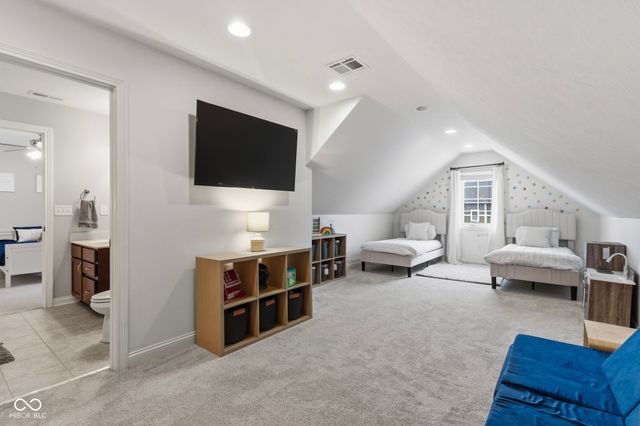 16337 Stonewolf Boulevard, Noblesville, IN 46060