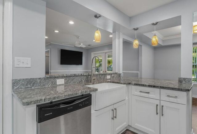 14 Winfield Way Way, Mary Esther, FL 32569