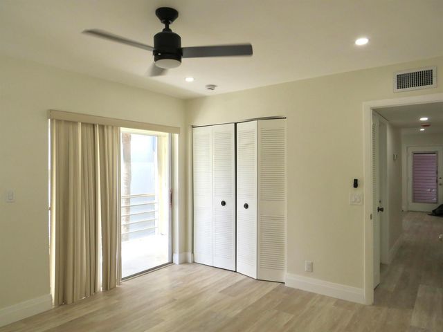 557 Burgundy L, Delray Beach, FL 33484