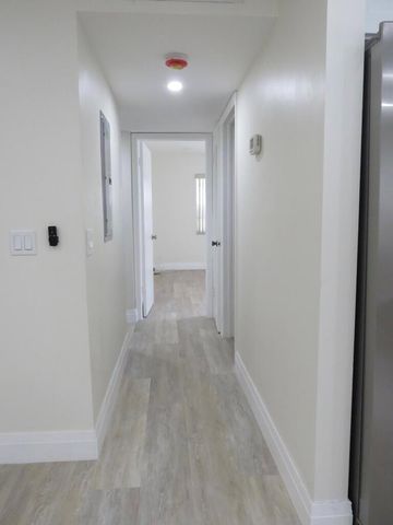 557 Burgundy L, Delray Beach, FL 33484
