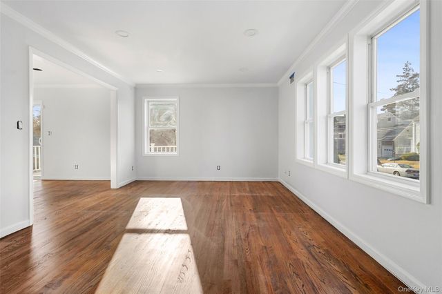 91-93 Henry Avenue 93, Harrison, NY 10528