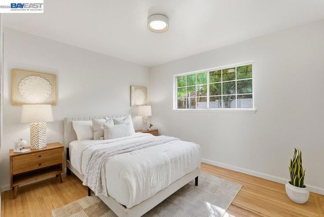 974 Pocatello Ave, Sunnyvale, CA 94087