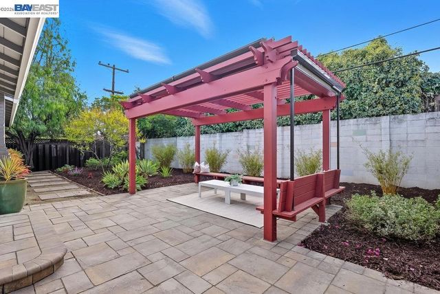 974 Pocatello Ave, Sunnyvale, CA 94087