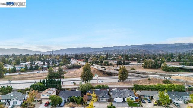 974 Pocatello Ave, Sunnyvale, CA 94087