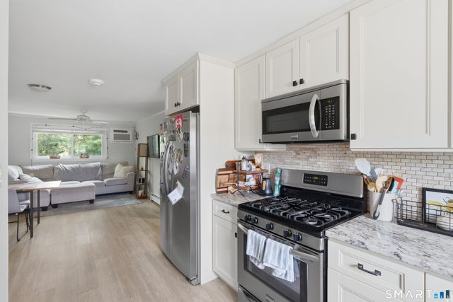 72 Evergreene 72, Wallingford, CT 06492