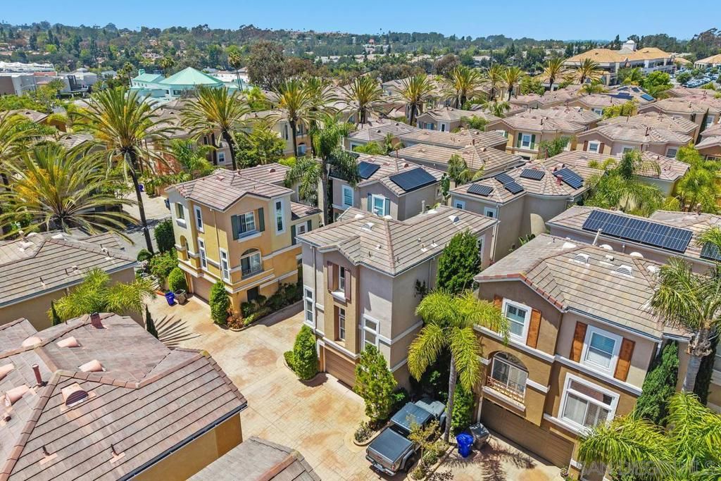 Image 28 of property listing at 12678 Carmel Country Rd 27, San Diego, CA 92130