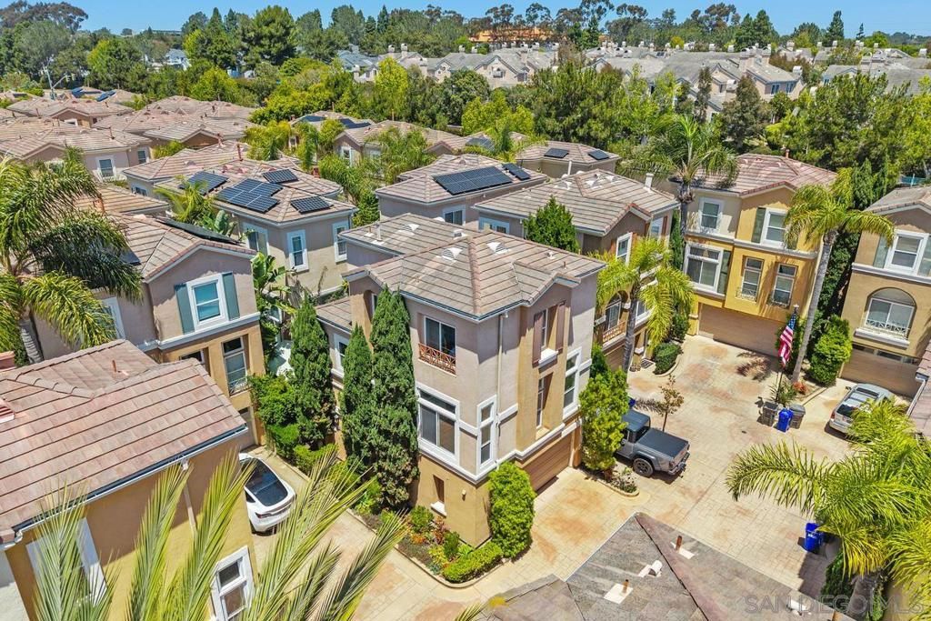 Image 30 of property listing at 12678 Carmel Country Rd 27, San Diego, CA 92130