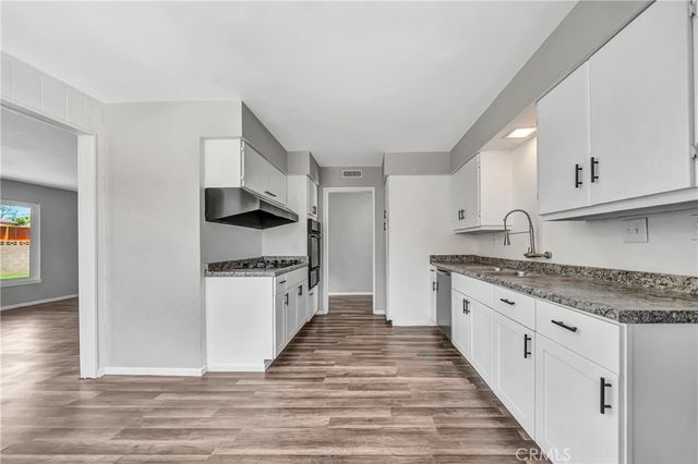 44703 2nd Street E, Lancaster, CA 93535