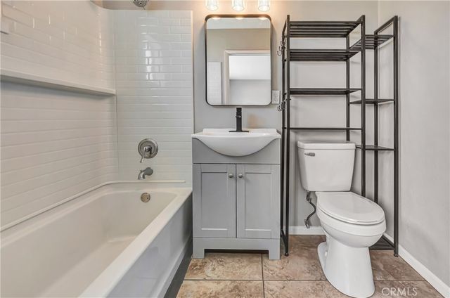44703 2nd Street E, Lancaster, CA 93535