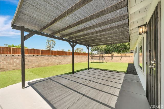 44703 2nd Street E, Lancaster, CA 93535