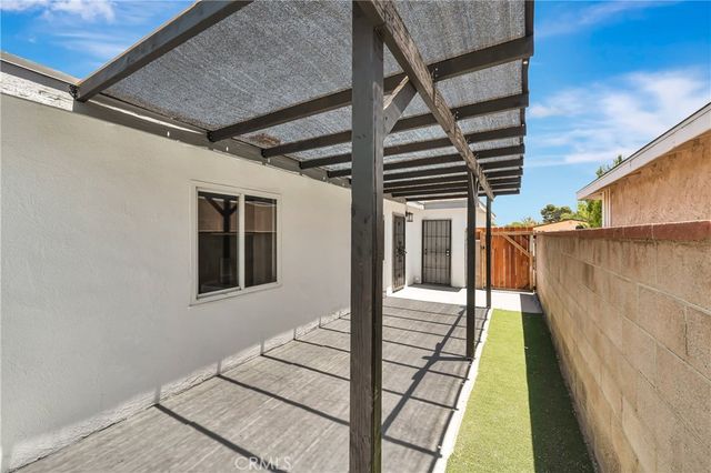 44703 2nd Street E, Lancaster, CA 93535