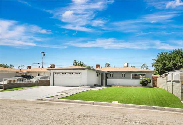 44703 2nd Street E, Lancaster, CA 93535