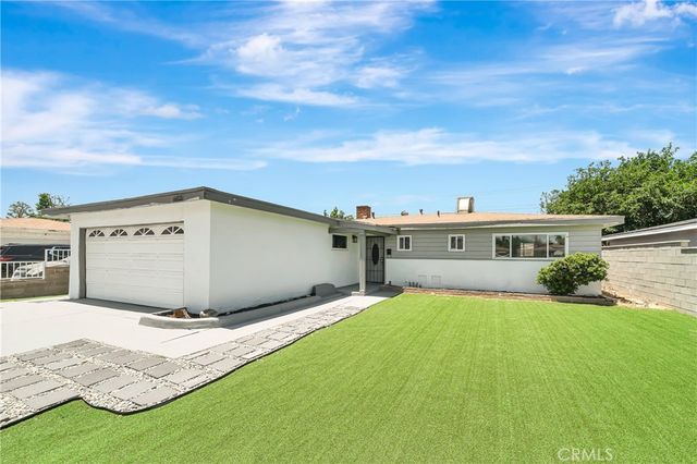 44703 2nd Street E, Lancaster, CA 93535