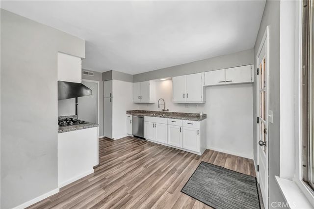44703 2nd Street E, Lancaster, CA 93535