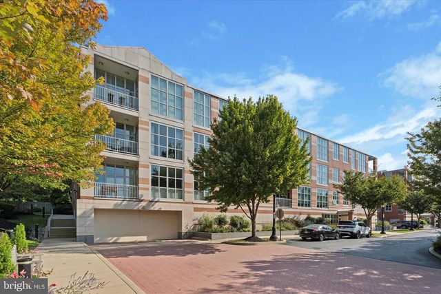 125 IRON WORKS WAY, Wayne, PA 19087
