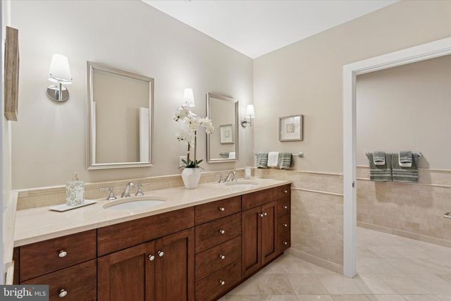 125 IRON WORKS WAY, Wayne, PA 19087