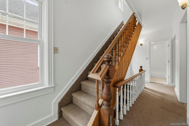 9 Desmond Avenue, Bronxville, NY 10708
