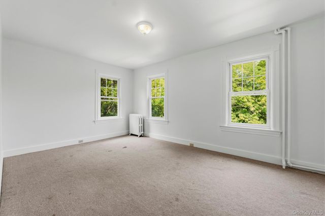 9 Desmond Avenue, Bronxville, NY 10708